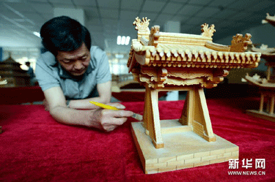 Дин Умин – мастер создания макетов зданий и архитектурных объектов