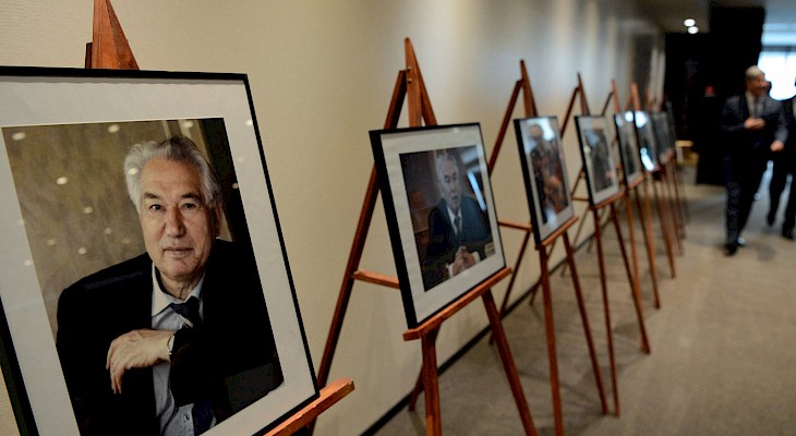 В Брюсселе А.Атамбаев принял участие в церемонии передачи Кыргызстану материалов о жизни Ч.Айтматова