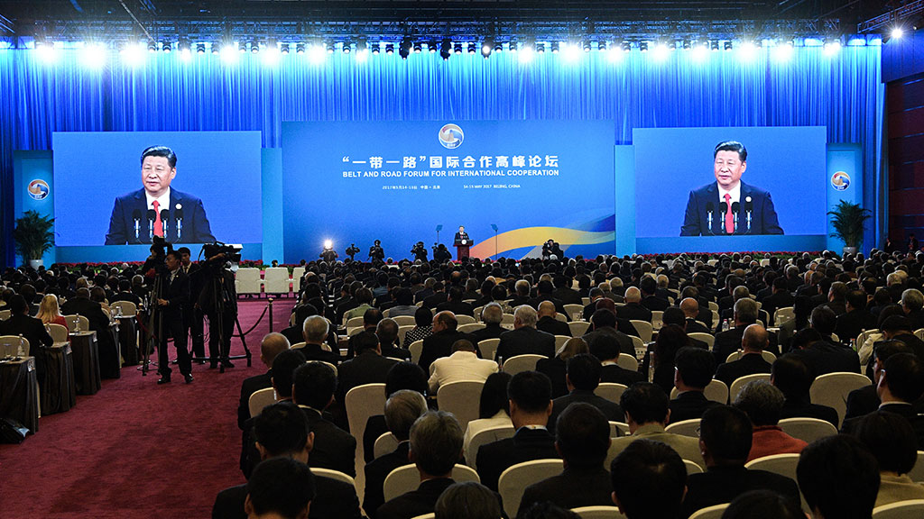 Си Цзиньпин озвучил китайский подход программной речью: «Твердой поступью на пути к новой модели взаимовыгодного сотрудничества»
