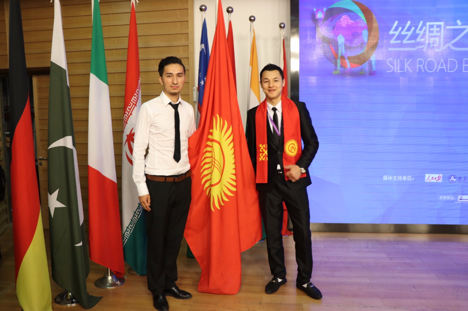 Активисты из Кыргызстана приняли участие в первом молодежном саммите 