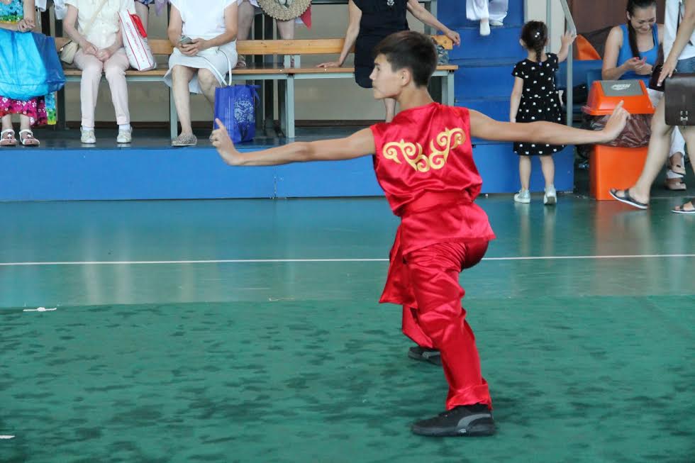 Сборная команда КР по традиционному ушу завоевала 11 золотых медалей на турнире в Алматы