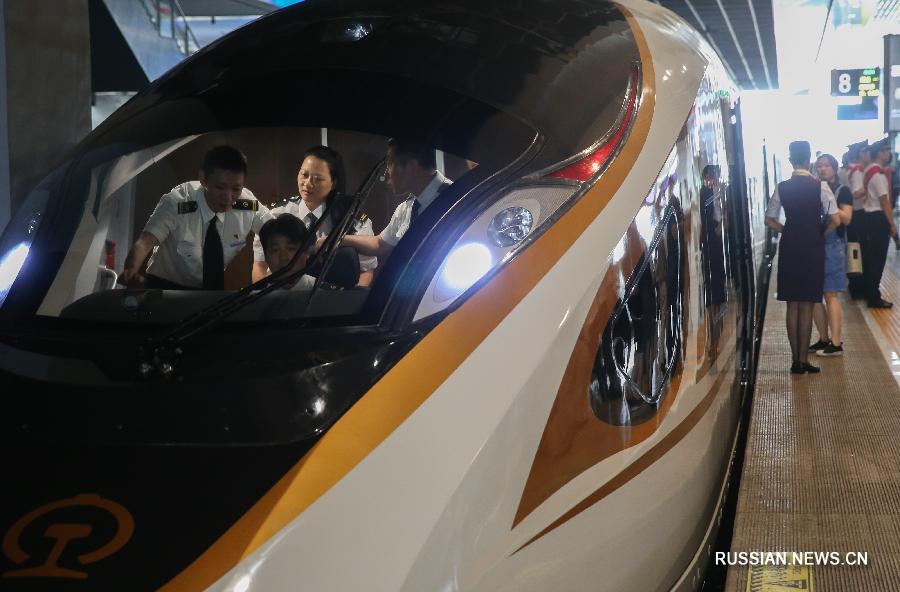 В сентябре в Китае будут запущены поезда со скоростью 350 км/ч