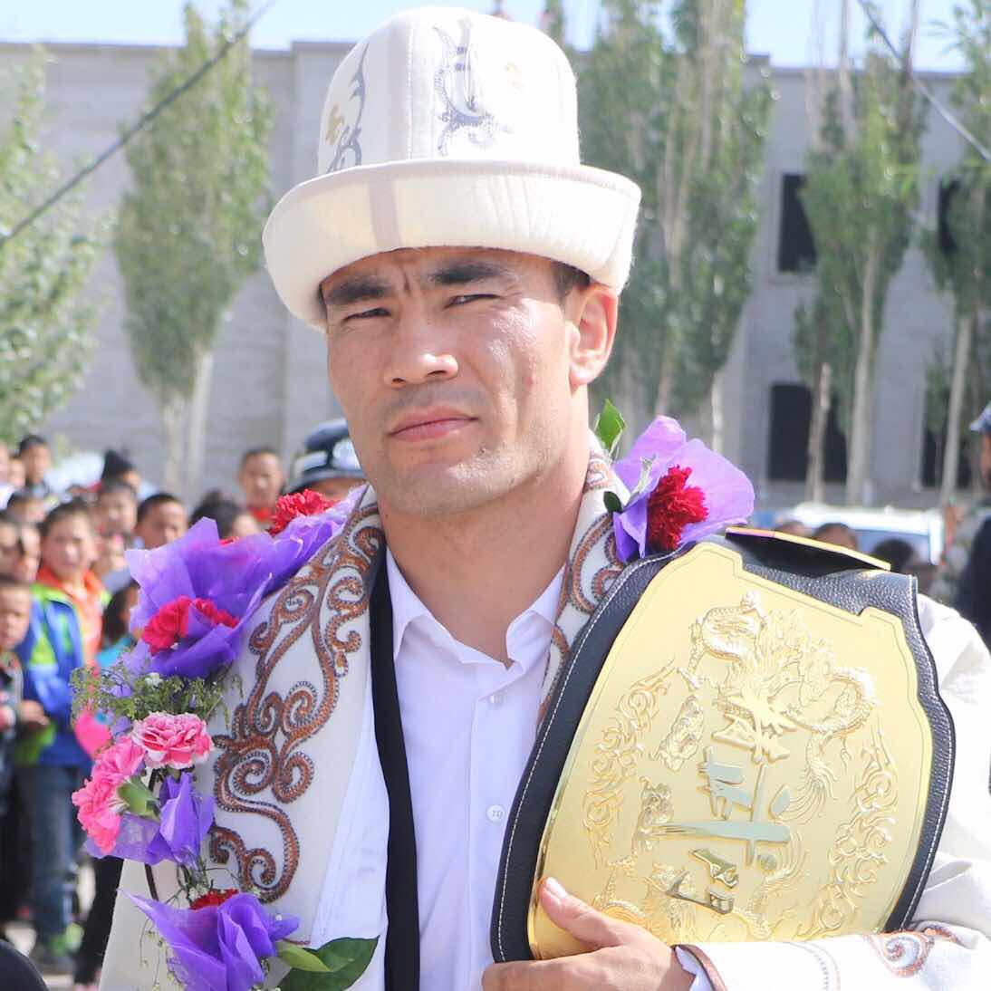 Мамбеттокто Керимаалы: “Кыргыздын канына, атакемдин каруусуна рахмат”
