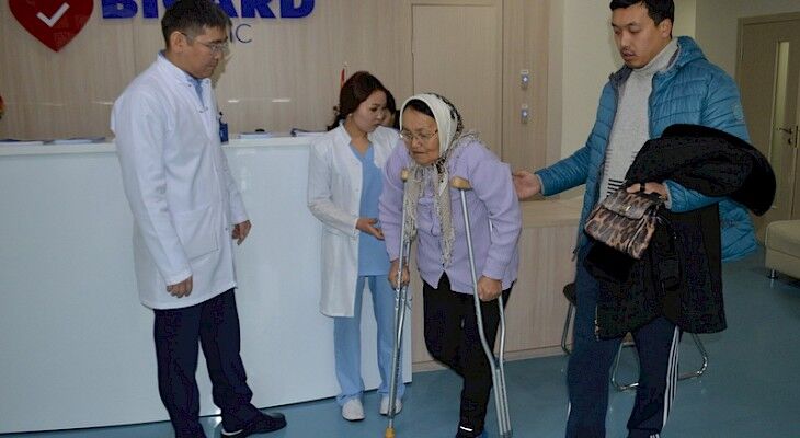 В кардиологической клинике Бишкека бесплатно обследовали ЛОВЗ