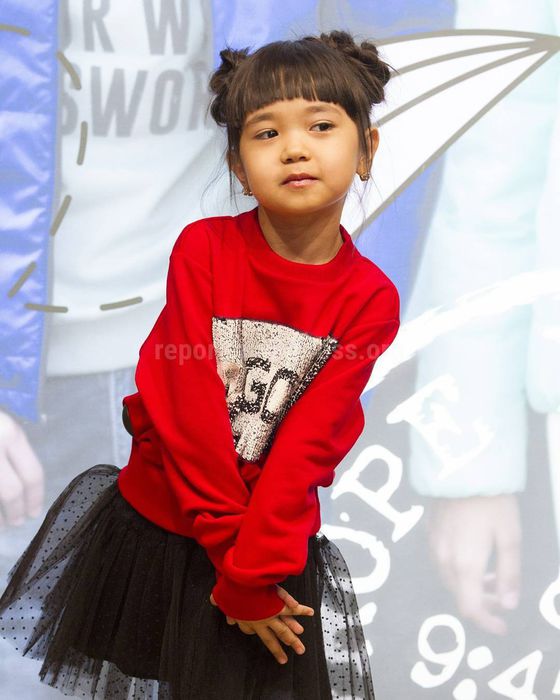 6-летняя красавица из Кыргызстана покоряет модельный мир России