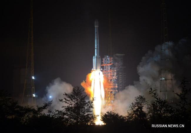 Китай успешно запустил спутник связи 