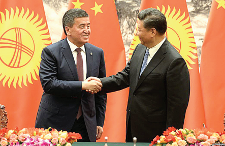 Си Цзиньпин провел переговоры с Сооронбаем Жээнбековым.