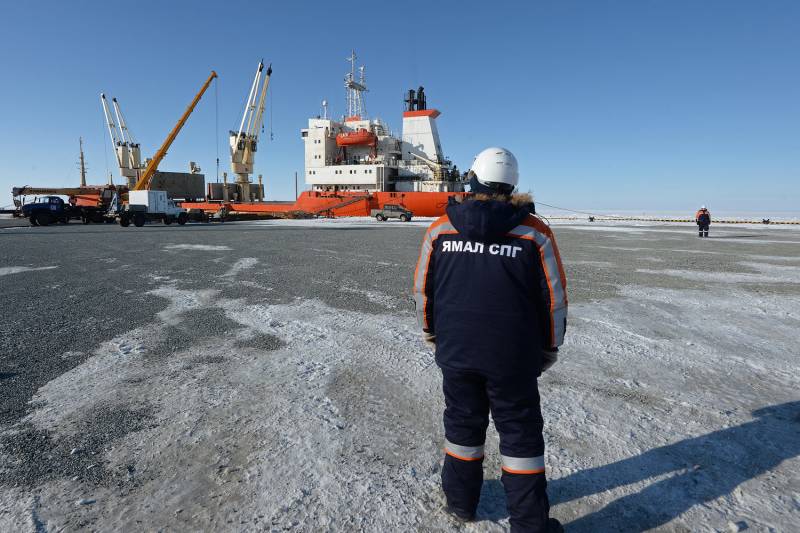 Россия начала поставки газа с «Ямал-СПГ» в Китай