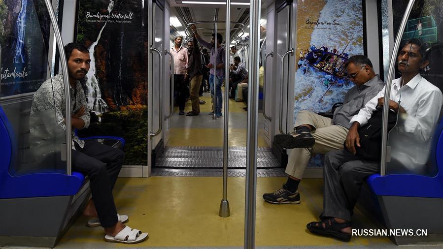 Произведенные Китаем поезда 4 года обслуживают метро Мумбаи