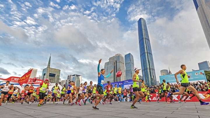 100 тыс человек подали заявки на участие в Международном марафоне в Гуанчжоу
