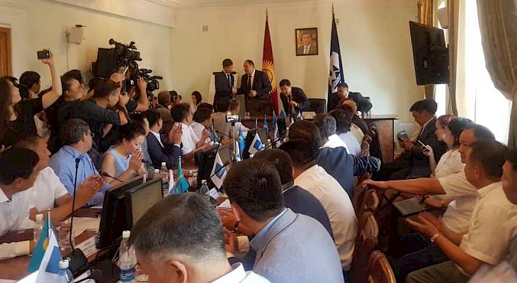 Депутаты горкенеша избрали Азиза Суракматов на пост мэра Бишкека