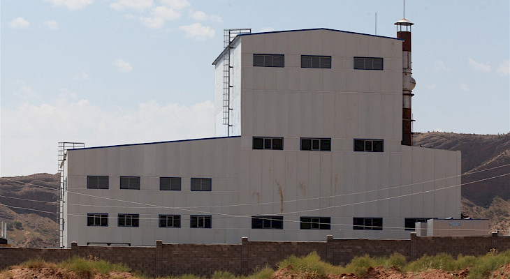 В Таш-Кумыре строят крупный завод по производству металлургического кремния