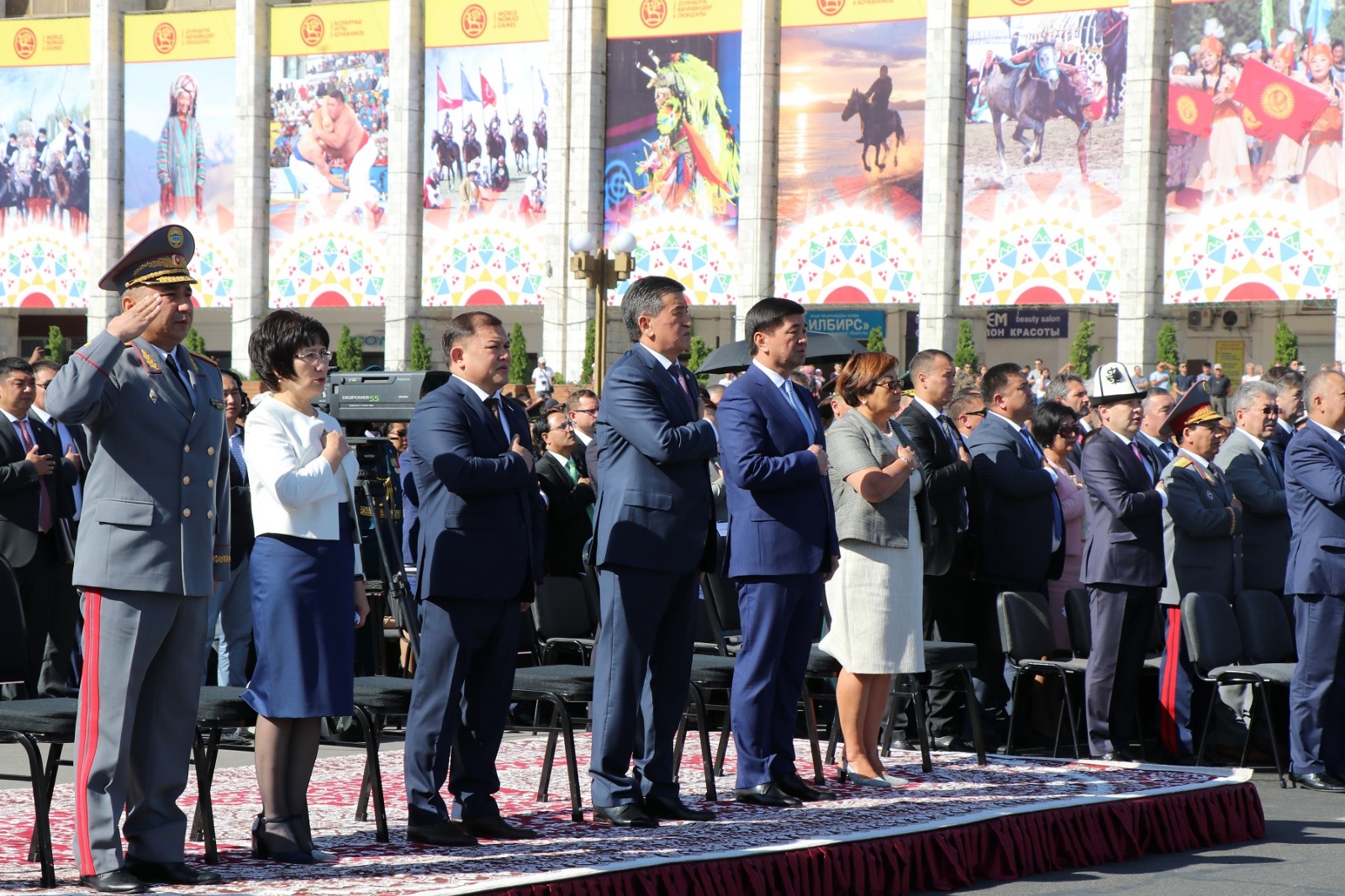 Кыргызстан торжественно отметил День независимости