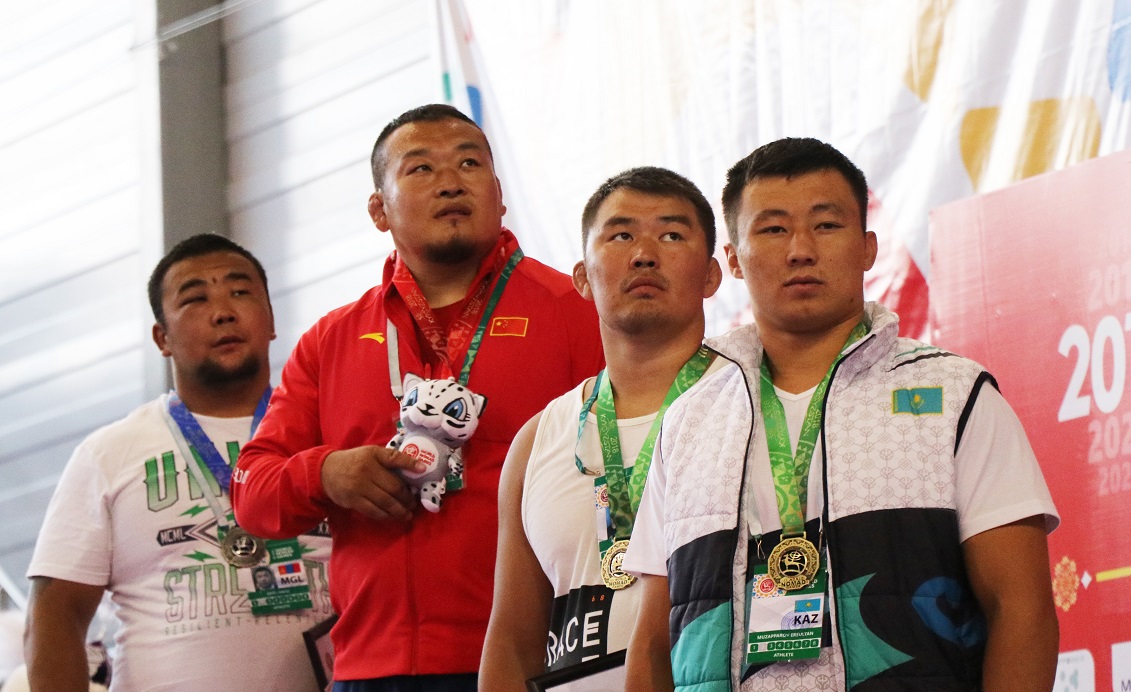 ​На Всемирных играх кочевников китайский спортсмен завоевал золотую медаль