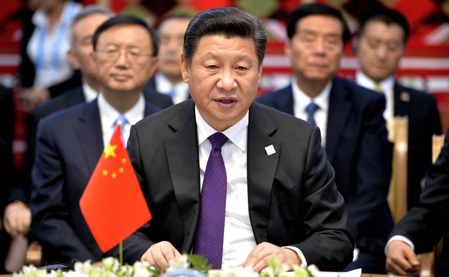 Си Цзиньпин призвал к более твердой решимости продолжать политику реформ и открытости в новую эпоху
