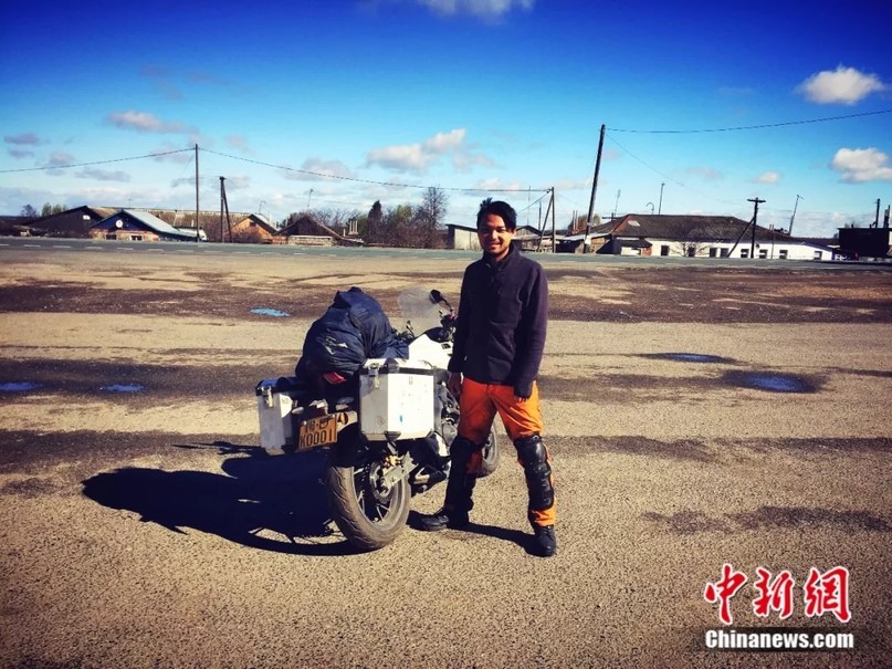 Приключения китайского мотоциклиста в России