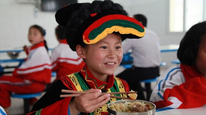 Проектом школьного питания в Китае охвачен почти 1 млн детей из бедных районов
