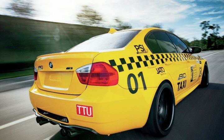 BMW откроет свою службу такси в Китае