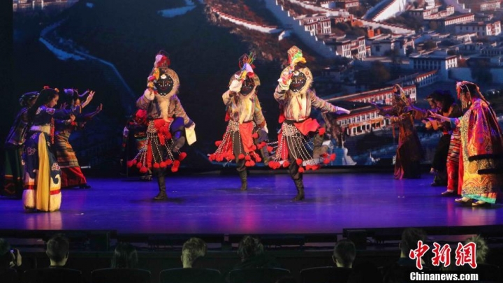 Песни, танцы и фильмы Тибета покажут в Москве и Петербурге