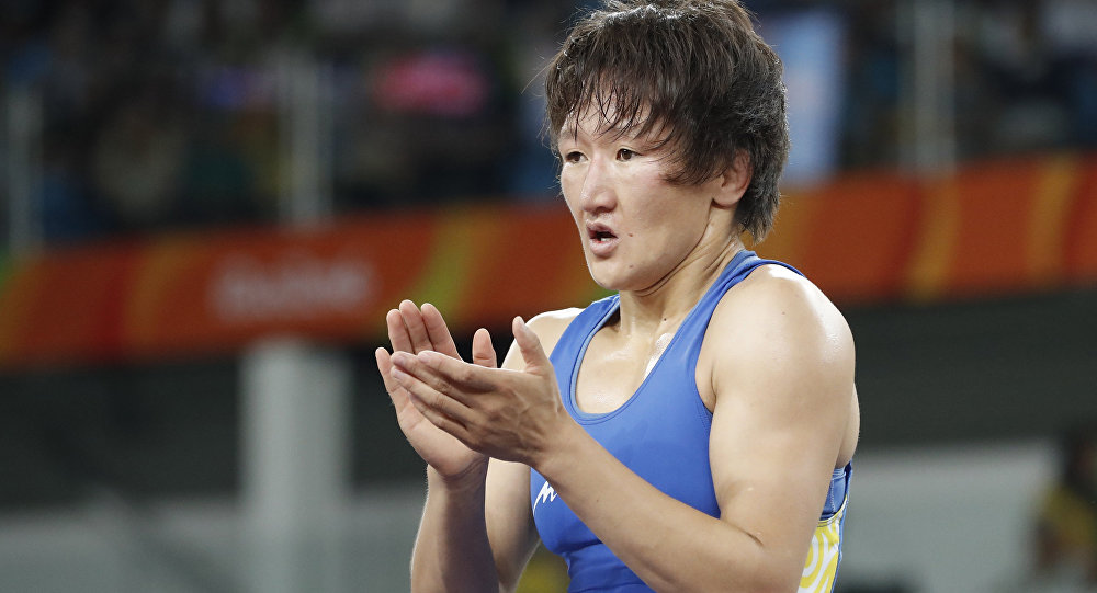 Айсулуу Тыныбекова завоевала золото Чемпионата Азии по борьбе в Китае