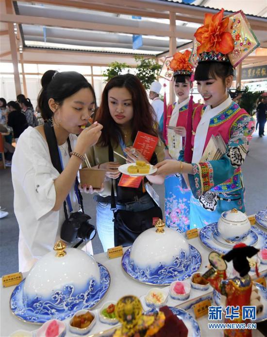 В четырех китайских городах проходит фестиваль азиатской кухни