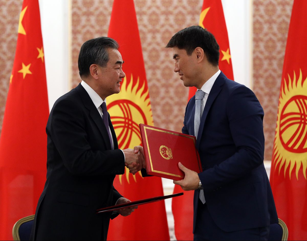 Что обсуждали главы МИД Кыргызстана и Китая?