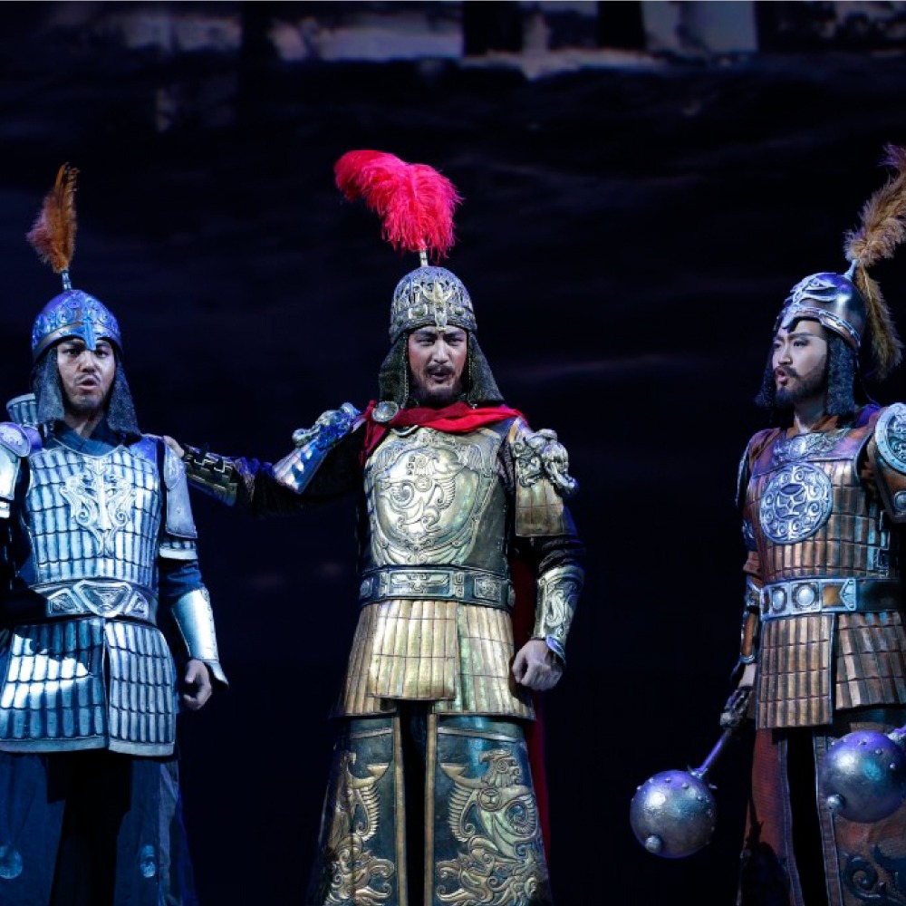 «Манас» из Поднебесной: в Кыргызстане впервые поставили китайскую версию оперы
