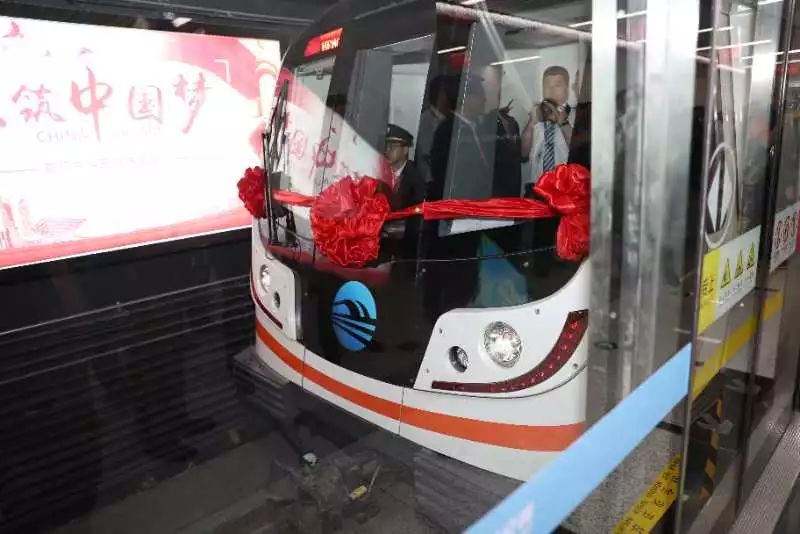 Китай провел первую ветку метро под Хуанхэ
