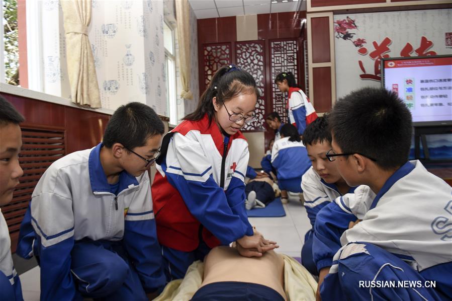 Китайский фонд Красного Креста открыл первый в Нинся-Хуэйском АР школьный медпункт по программе 