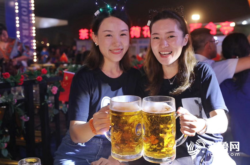 Фестиваль пива в Циндао поставил новый рекорд посещаемости