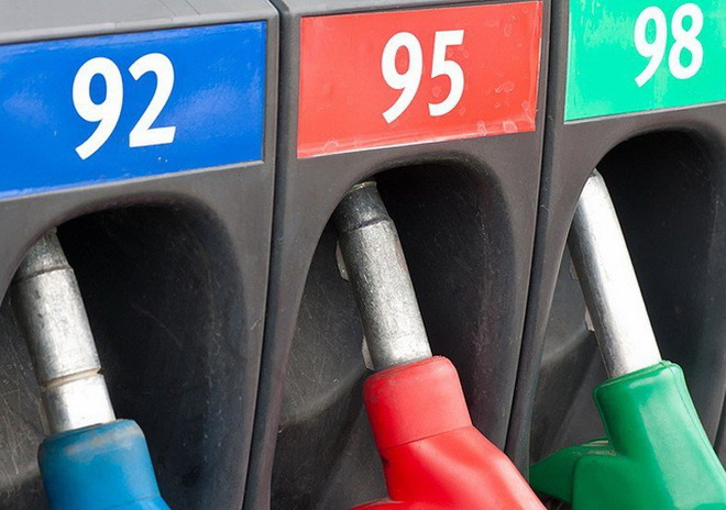 В городе Исфана самый высокий уровень цен на бензин А-92, минимальный - в селе Покровка