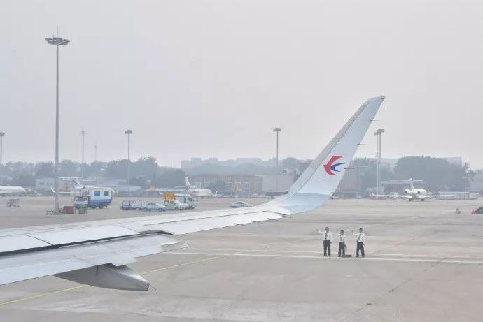В пекинском аэропорту Дасин прошли испытательные полеты второго этапа в условиях низкой видимости