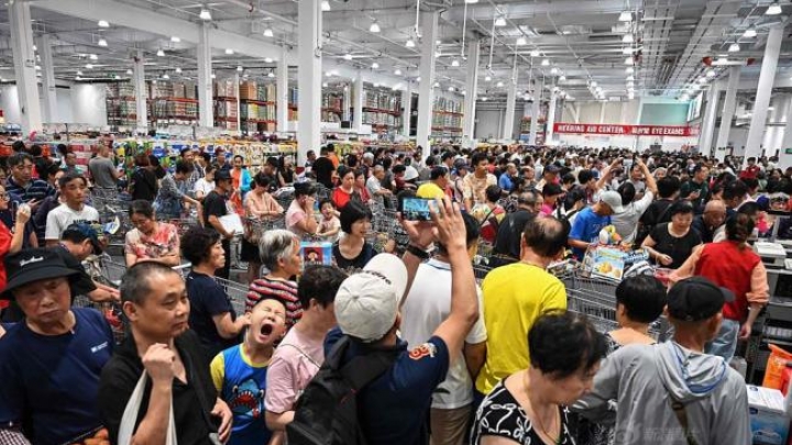 Сеть американских супермаркетов Costco открыла свой первый в материковом Китае магазин