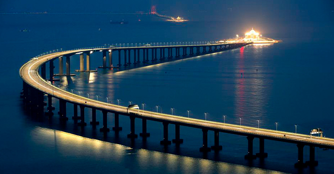 Китай построил самый длинный в мире железнодорожный морской мост