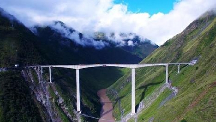 Автодорожный мост «Лянхэкоу» официально введён в эксплуатацию