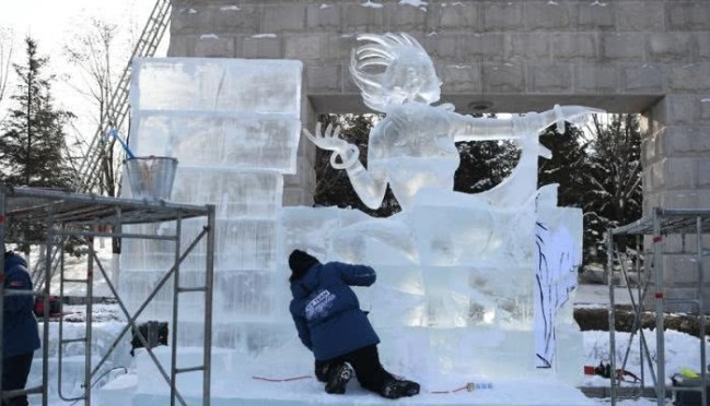 4-я Китайская международная выставка ледовых и снежных скульптур открылась в Чанчуне