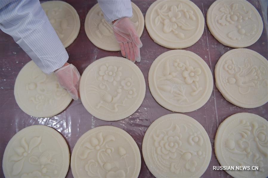 Знаменитые лепешки из клейкого риса из провинции Хубэй