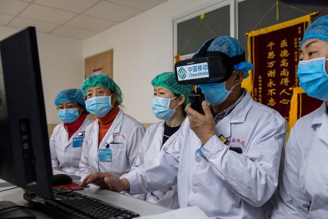 Китай внедряет систему виртуальных посещений больных Covid-19