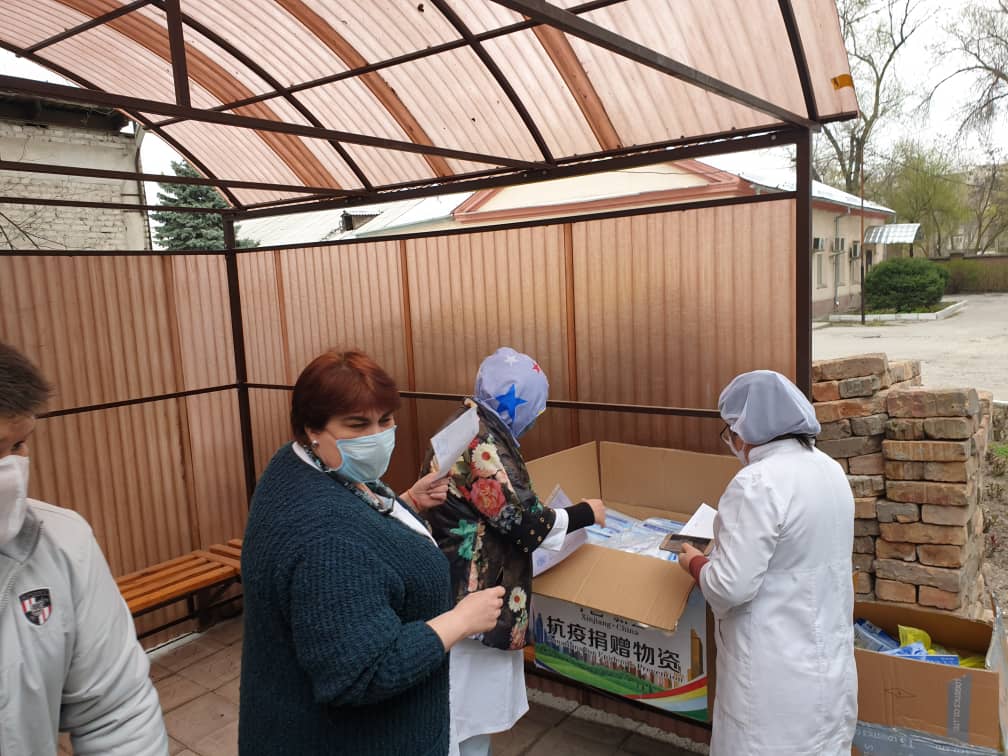 Гуманитарная помощь Китая поможет медикам Кыргызстана в борьбе с коронавирусом