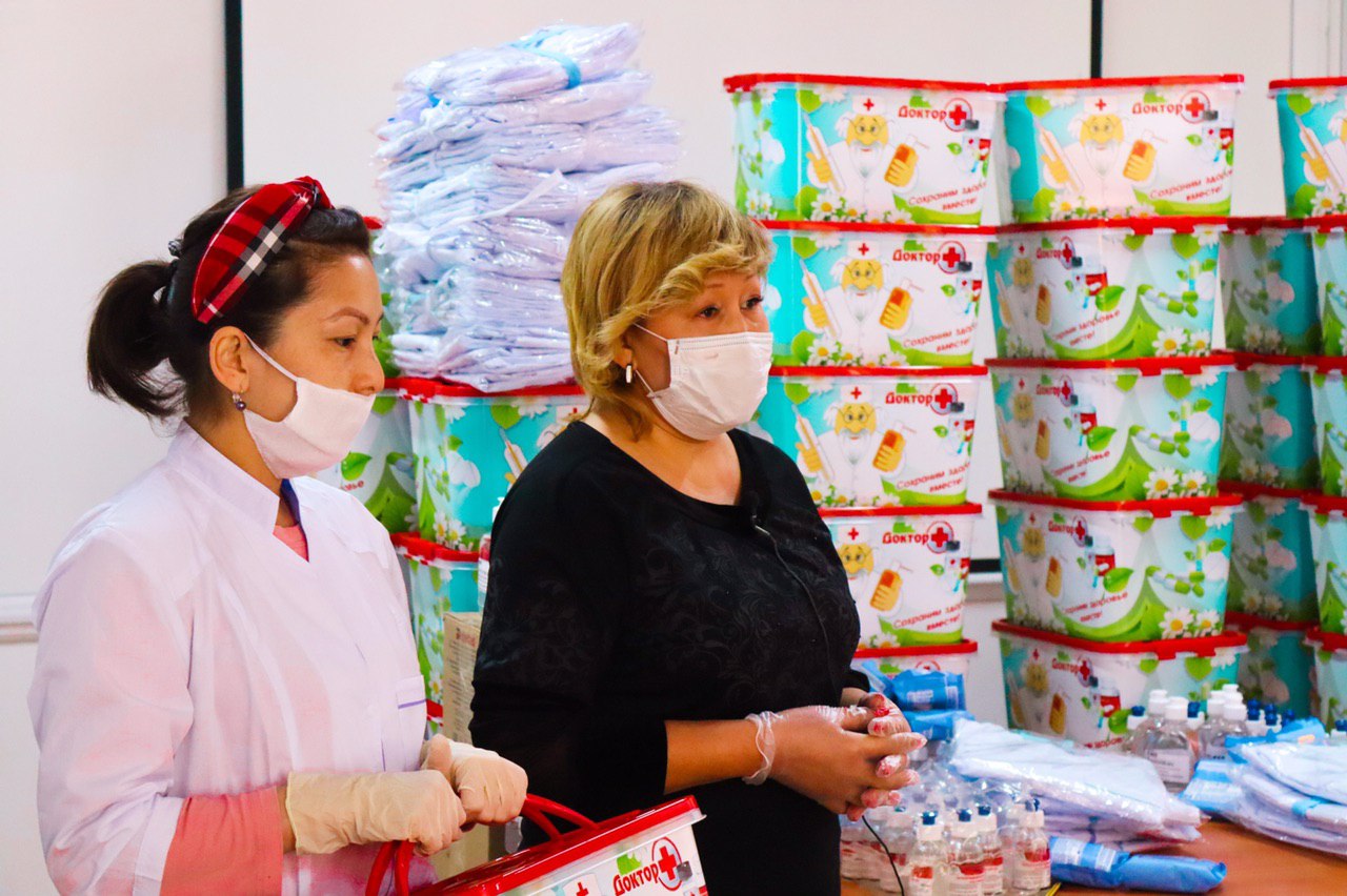 ВОЗ передала мобильным бригадам по иммунизации Кыргызстана средства индивидуальной защиты