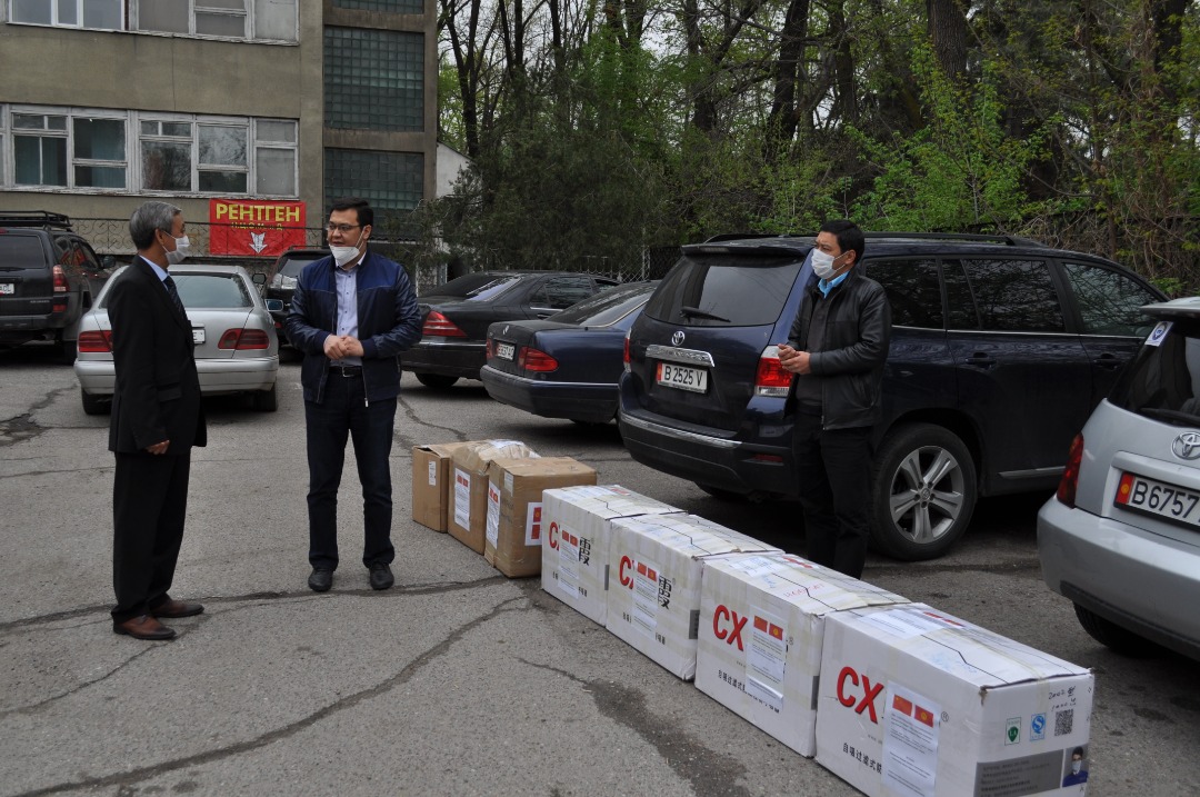 Ассоциация «Новый Шелковый путь» и пекинская компания оказали поддержку медикам в борьбе с коронавирусом