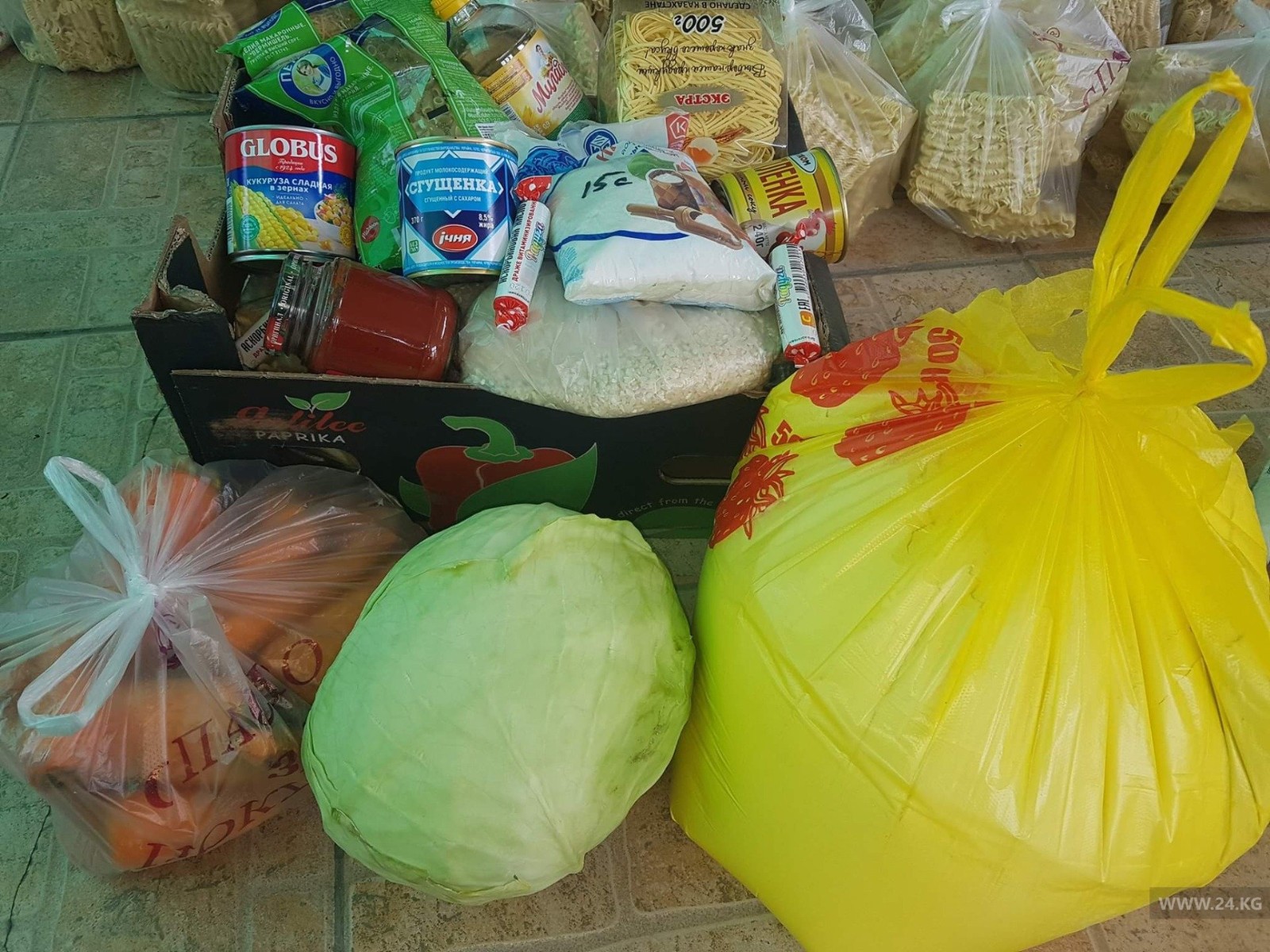 В Бишкеке 250 тысяч человек получили гумпомощь в виде продуктовых наборов