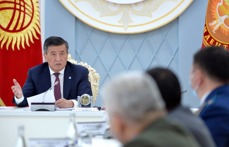 Президент Сооронбай Жээнбеков: Отдельные граждане, распространяя ложную информацию, сводят на нет ежедневные усилия медиков
