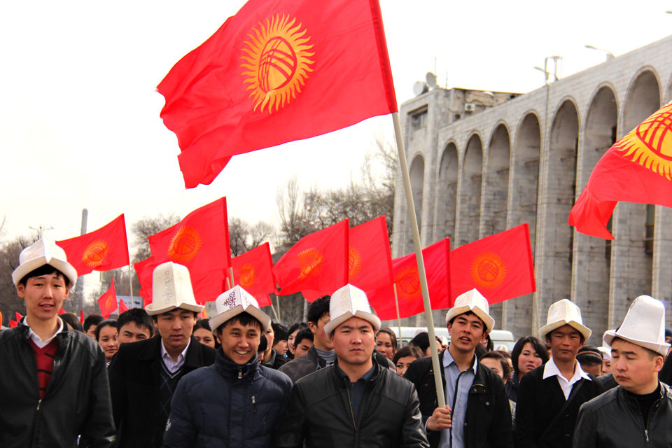 Эксперты высказали свое мнение о происходящих в Кыргызстане событиях
