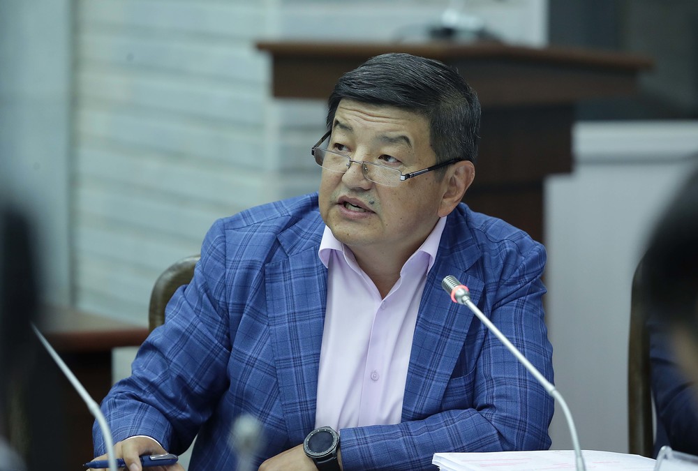 Депутат ЖК КР рассказал, почему в Кыргызстане не прижилась парламентская форма правления