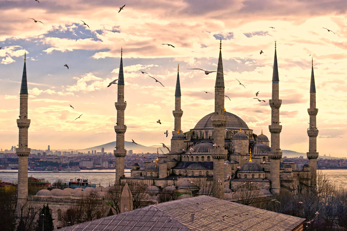 [Наши соседи]Турция разрешила туристам не соблюдать комендантский час