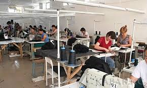 Швейной отрасли КР дали время начать процесс создания крупных предприятий