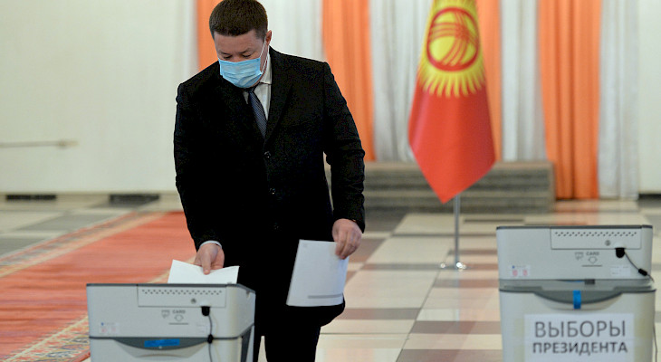 Талант Мамытов проголосовал на выборах президента и референдуме