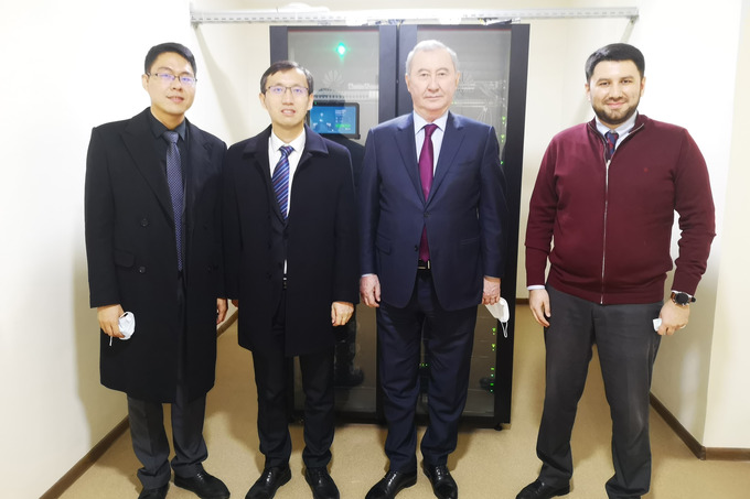 [Наши соседи] Huawei внедряет информационные технологии в сферу образования в Узбекистане