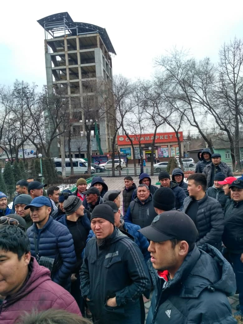 Забастовка водителей маршрутных такси в Бишкеке продолжается